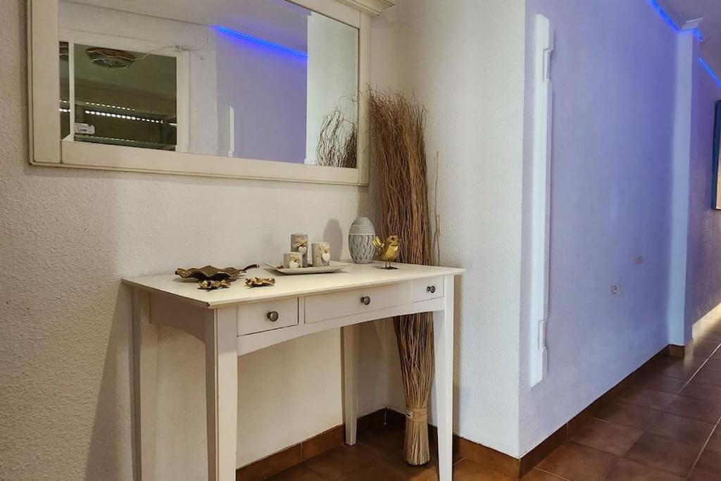 Inside Of The Sea Apartment Тавернес де Валдигна Екстериор снимка